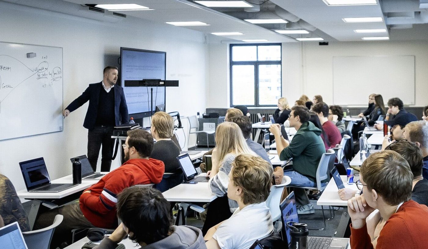 603749f1-f044-496b-b94b-8306d1f533b9